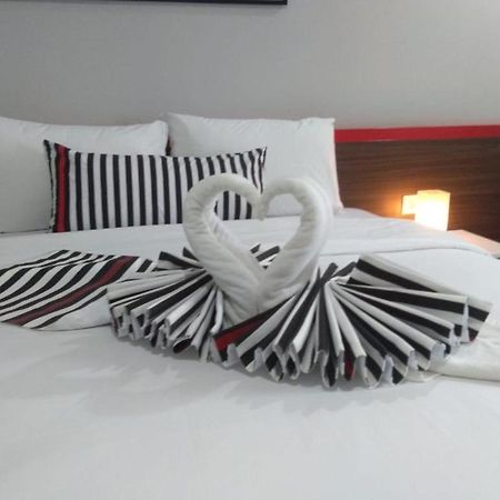 Hi Hotel Senen Jakarta Eksteriør billede