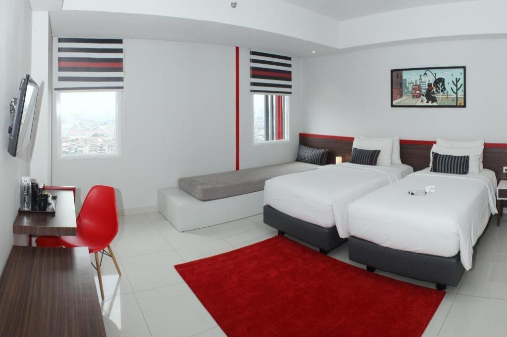 Hi Hotel Senen Jakarta Eksteriør billede